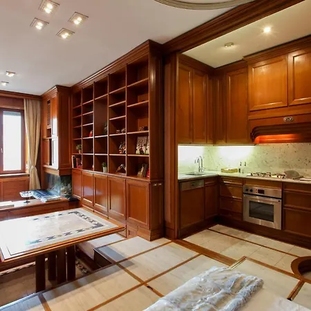 Appartement San Babila Milaan