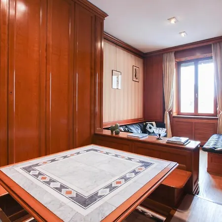 San Babila Appartement